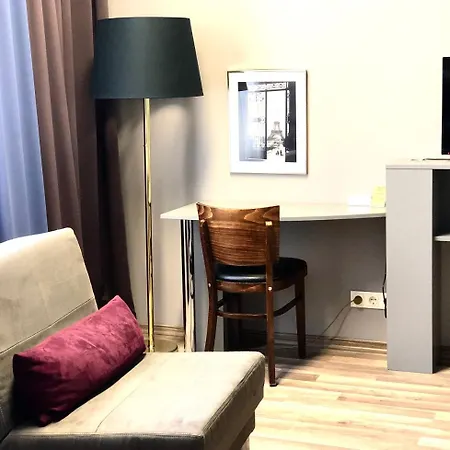 Hotel Arena - Mitte 3*