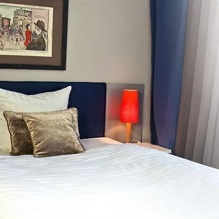 Hotel Arena - Mitte 3*