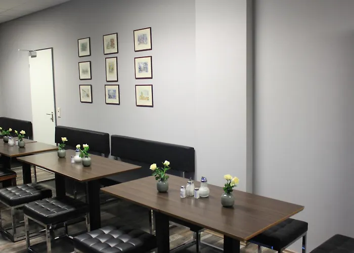 Hotel Arena - Mitte 3*