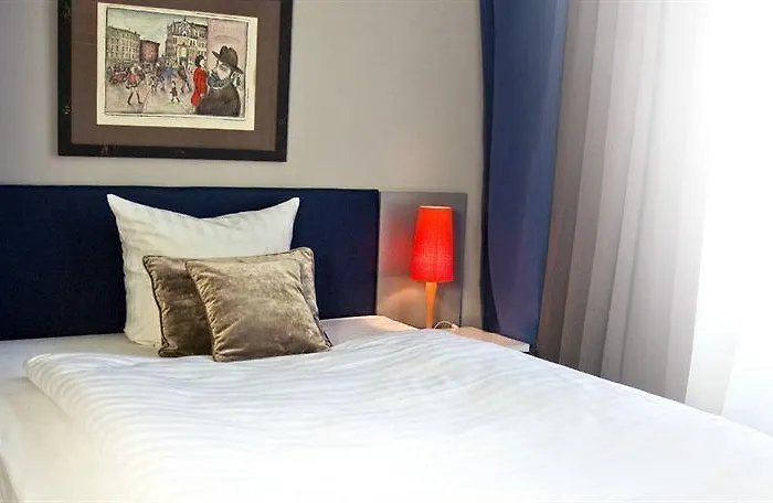 Hotel Arena - Mitte 3*